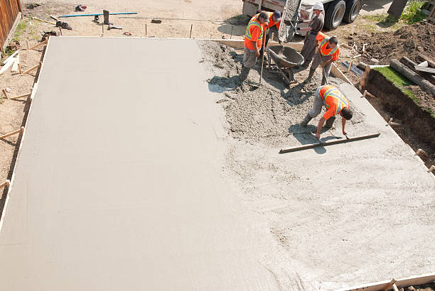 Best Concrete Sidewalk Installation  in Fayetteville, NY